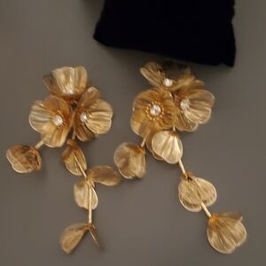 Elegant Gold Costume Floral Earrings⚜️❤️⚜️